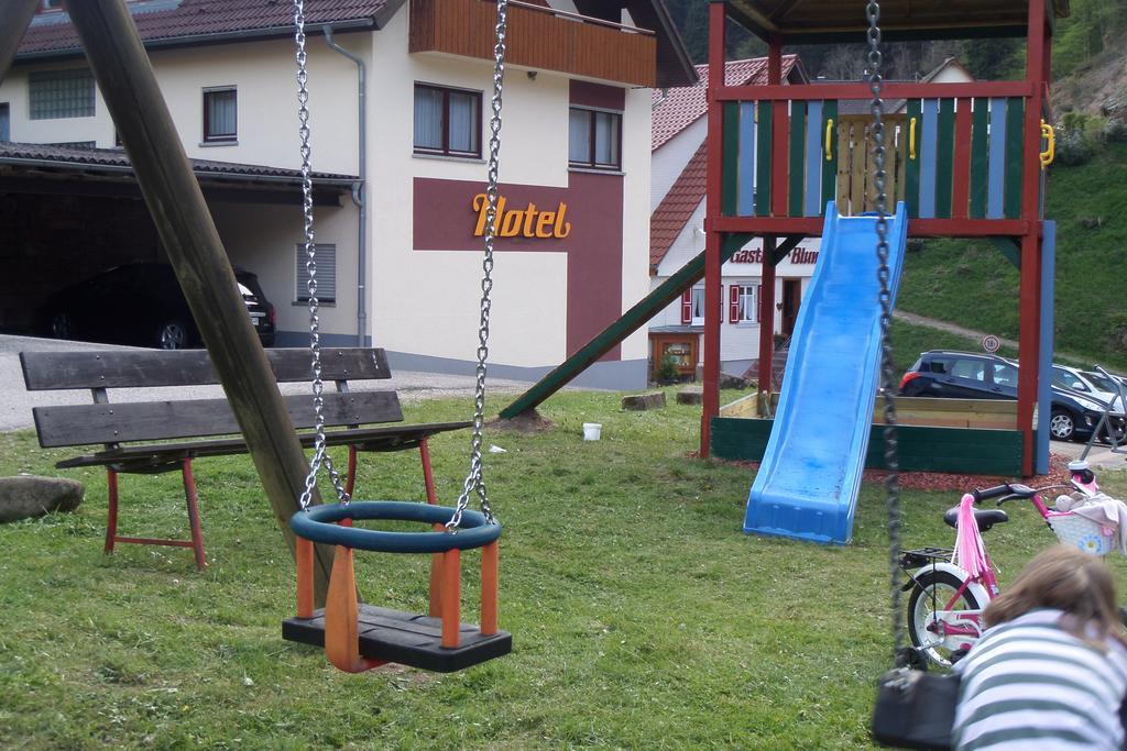 Hotel - Gasthof Blume Oppenau Dış mekan fotoğraf