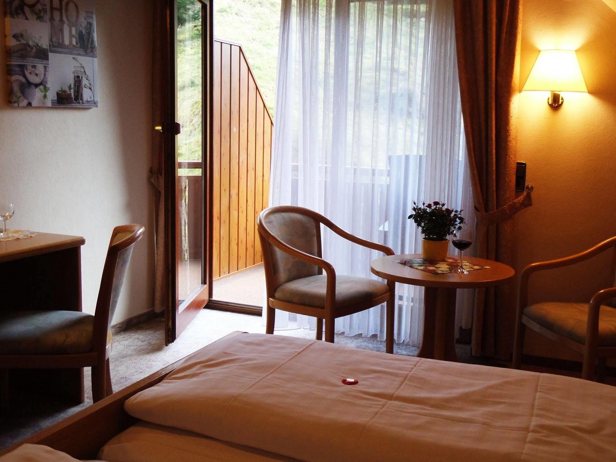 Hotel - Gasthof Blume Oppenau Dış mekan fotoğraf